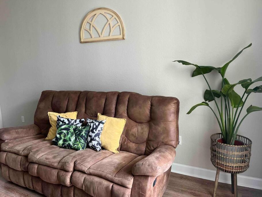 Blooming Journey In Tampa Bay! Apartment Екстериор снимка