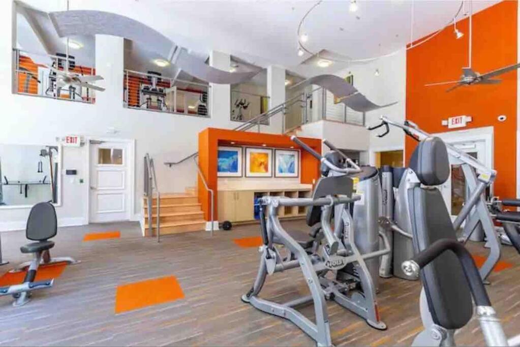 Blooming Journey In Tampa Bay! Apartment Екстериор снимка