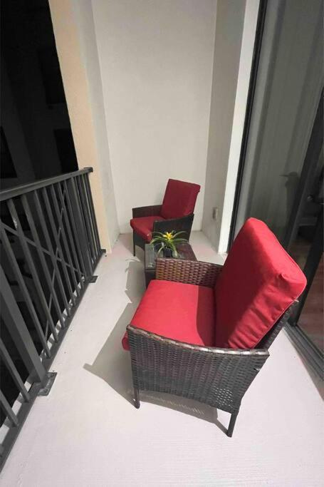 Blooming Journey In Tampa Bay! Apartment Екстериор снимка
